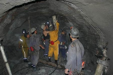 温州工程爆破中的危险因素分析以及应对工程爆破危险的措施